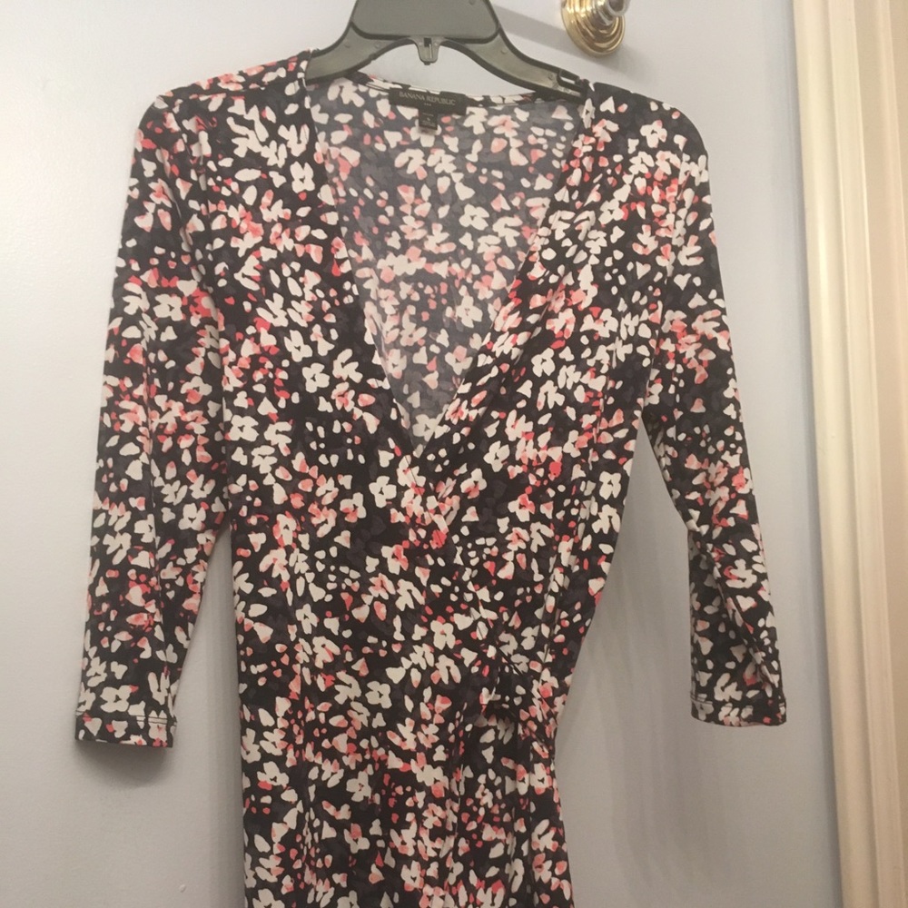 Banana Republic 3/4 sleeve wrap dress